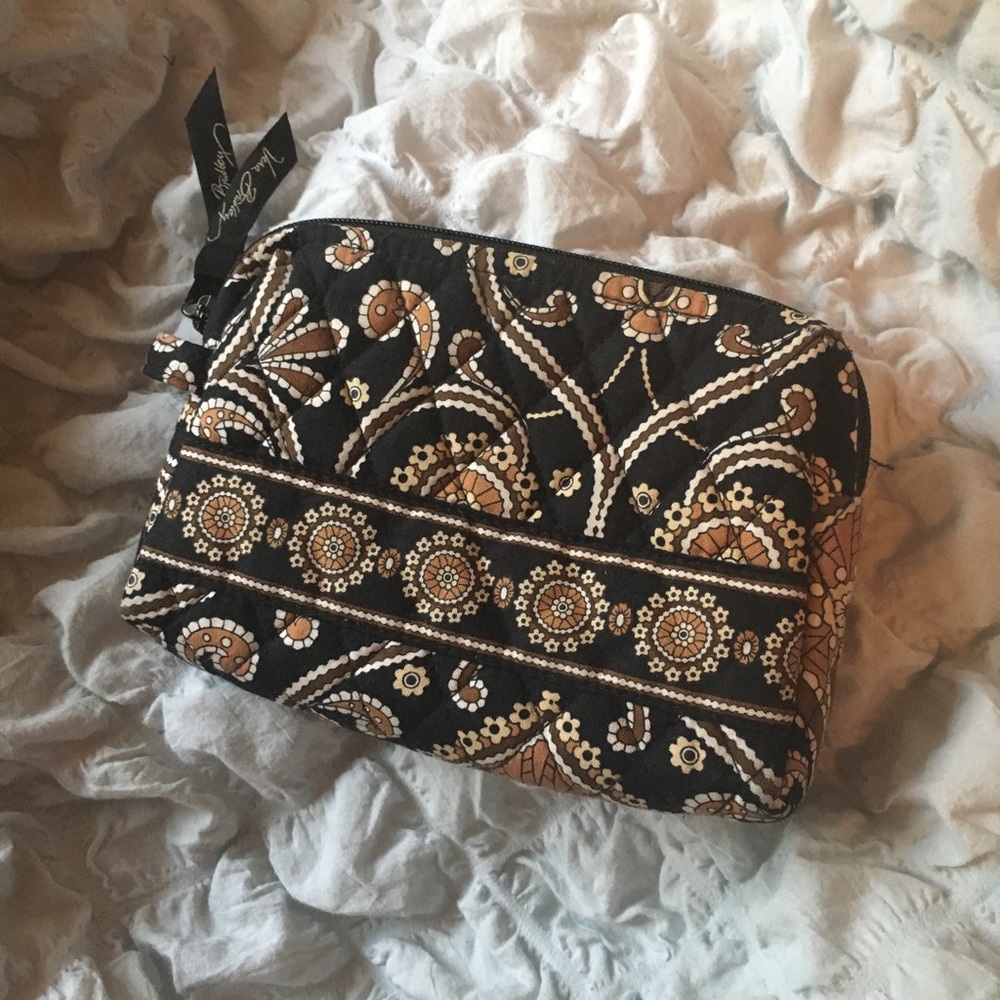 SOLD -Vera Bradley Zippered Makeup Bag Pouch -NWOT
